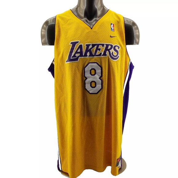 Nike Los Angeles Lakers Kobe Bryant 8 Gold Swingman Vintage Jersey Mens Sewn 2XL - Picture 1 of 11